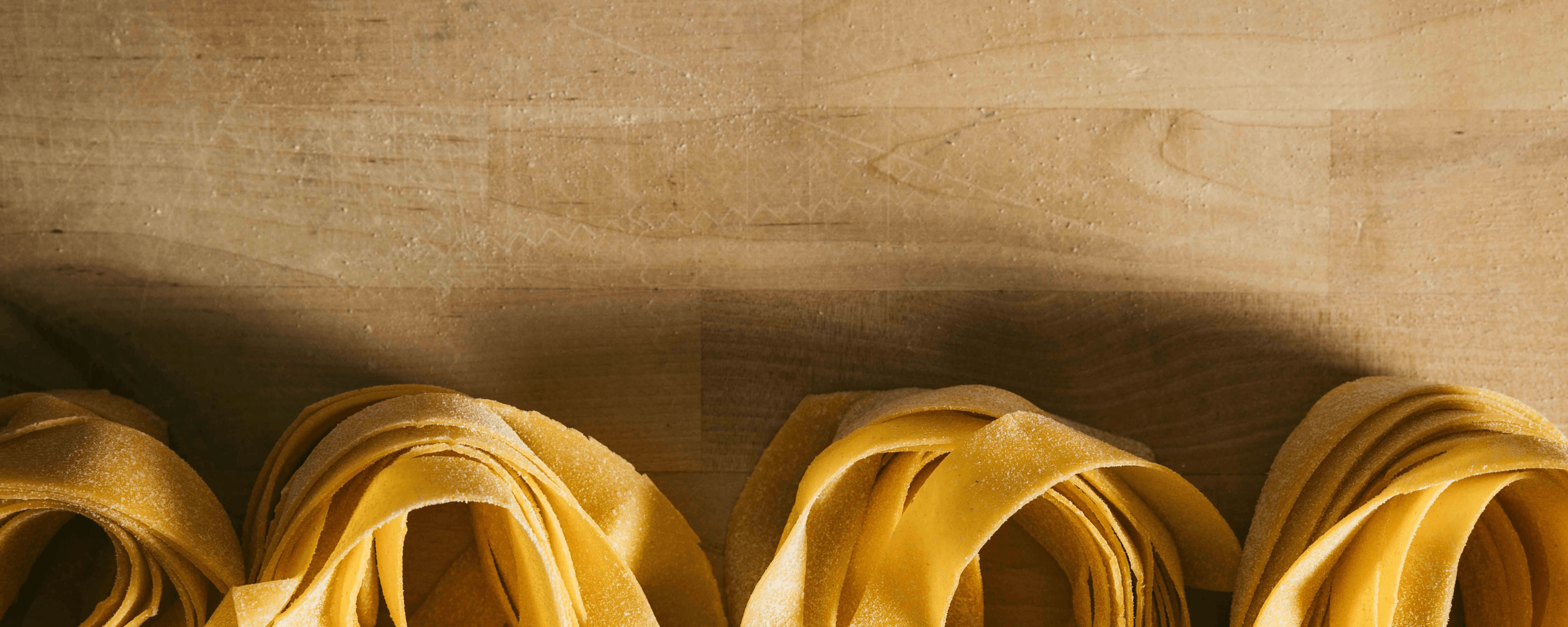 Tua Madre Background image