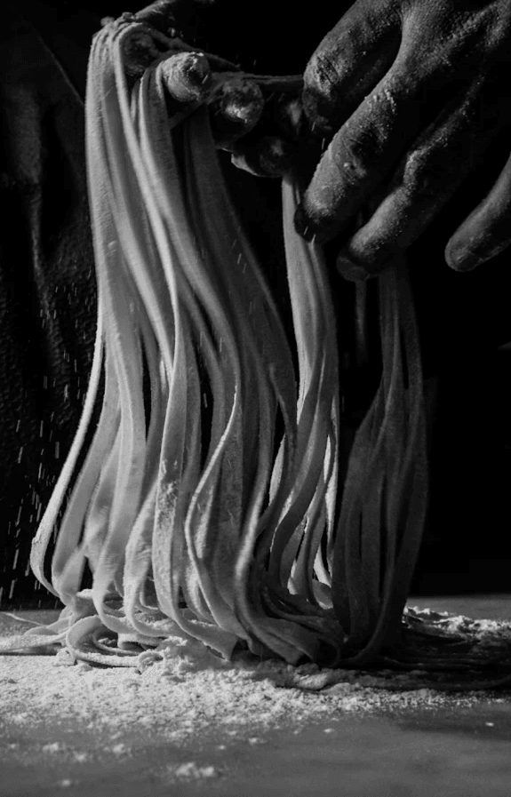 Vins Restaurant & Bar Background image