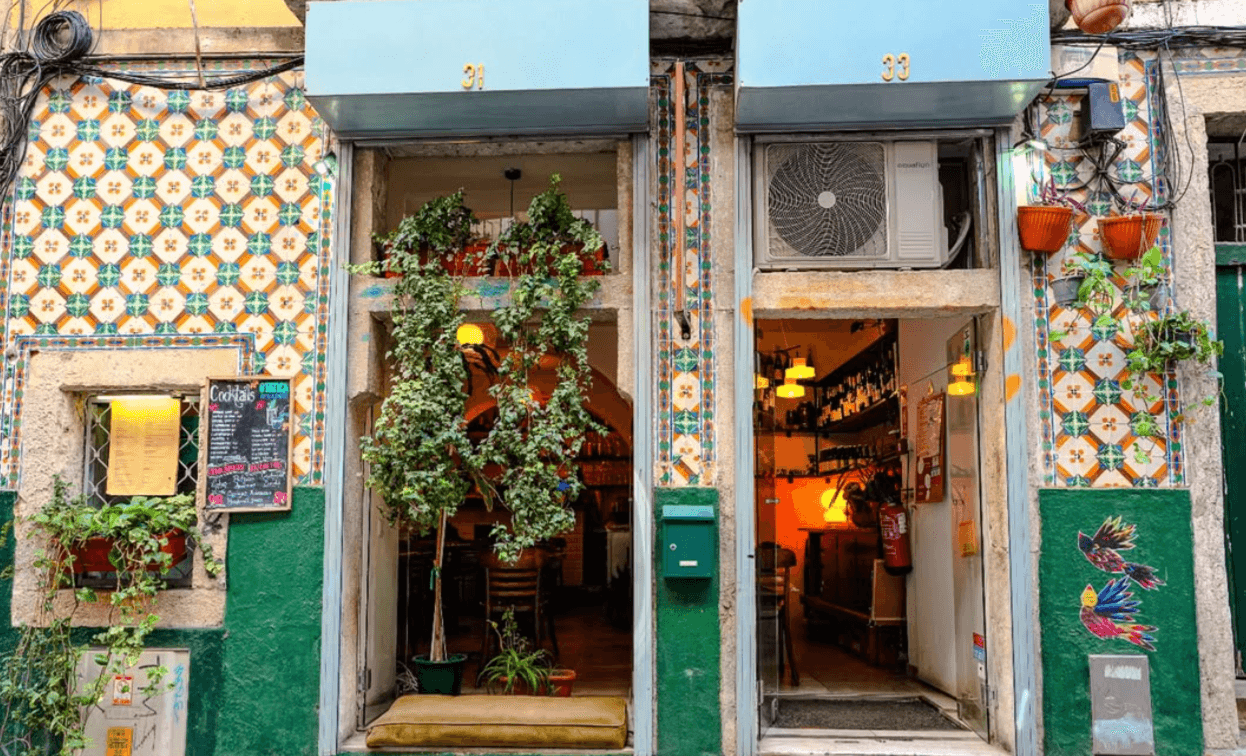 O Fatica Background image