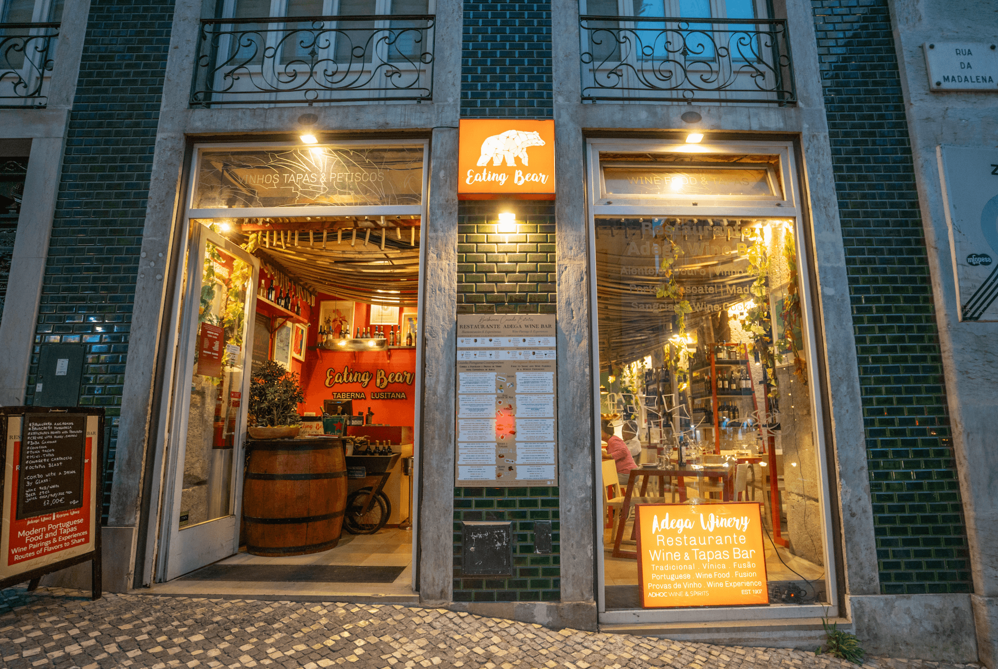 Eating Bear - Taberna Lusitana Background image